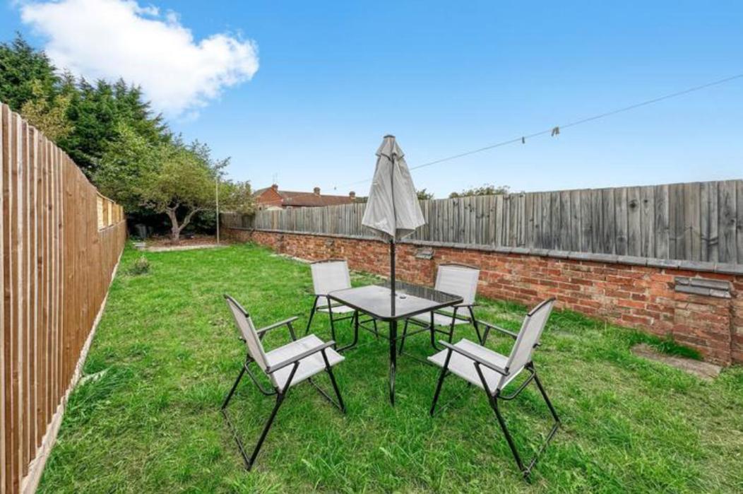 Holiday home Stylish House - Close To Centre - Free Parking, Super-fast Wifi And Smart Tvs By Yoko *
