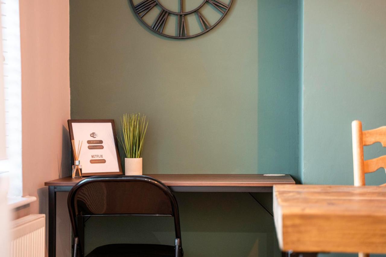 Holiday home Stylish House - Close To Centre - Free Parking, Super-fast Wifi And Smart Tvs By Yoko *